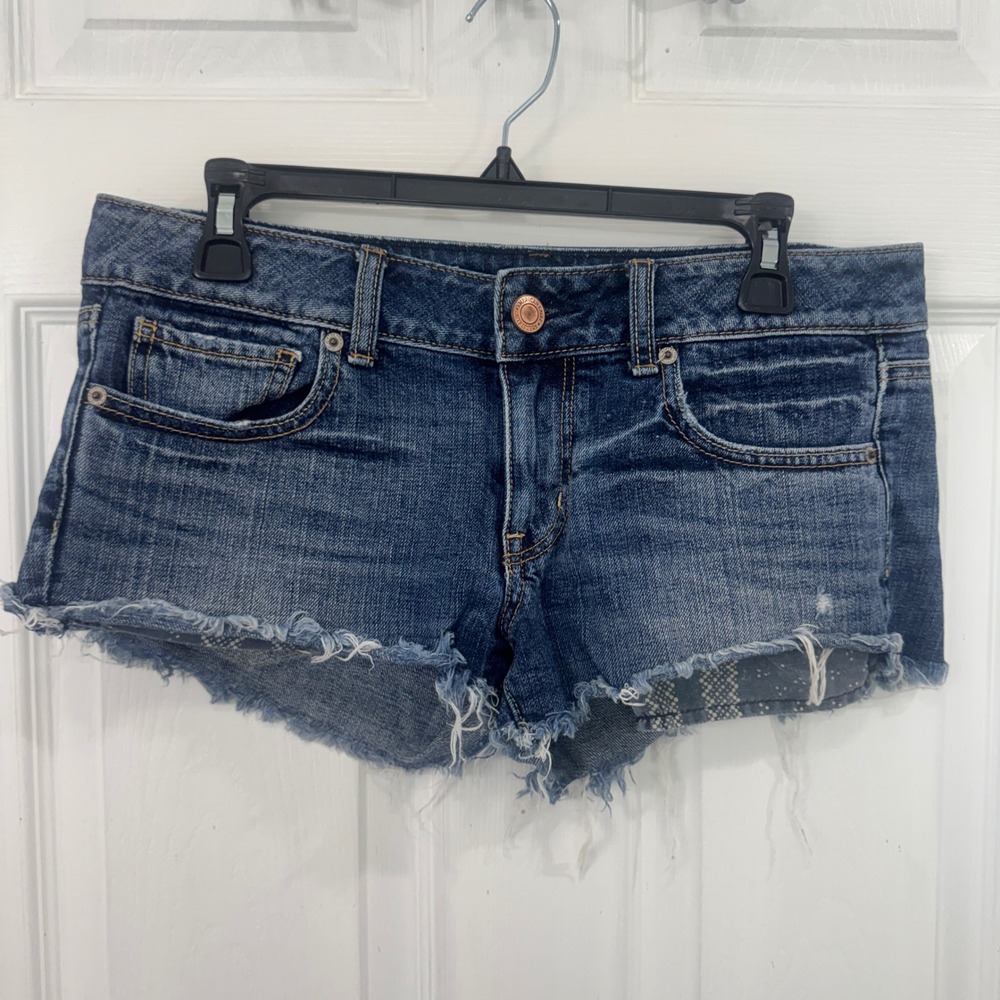 American Eagle Outfitters Medium Wash Distressed Ultra Mini Shorts Womens 6